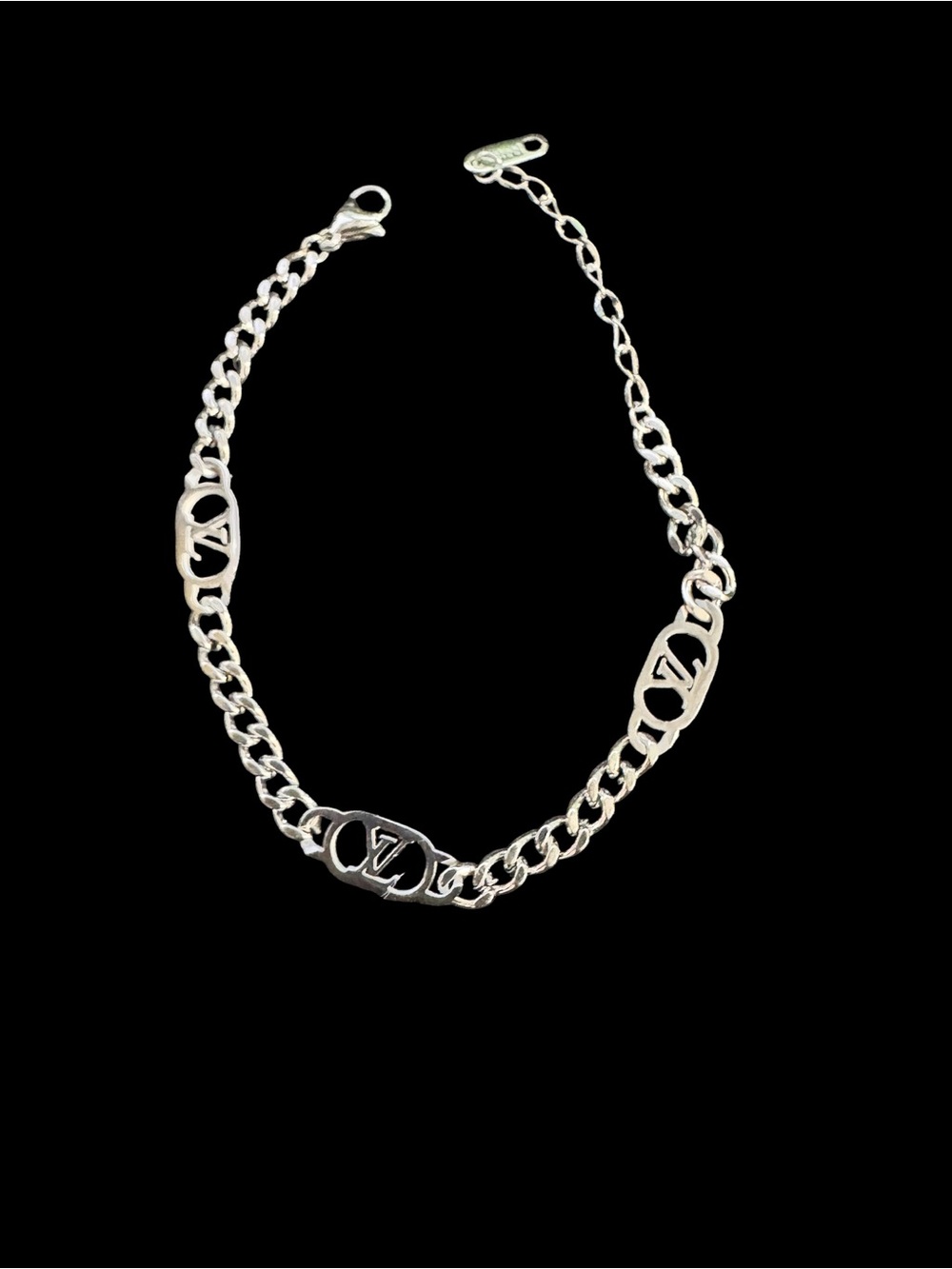 Silver Link Bracelet with Decorative Oval Accents with logo